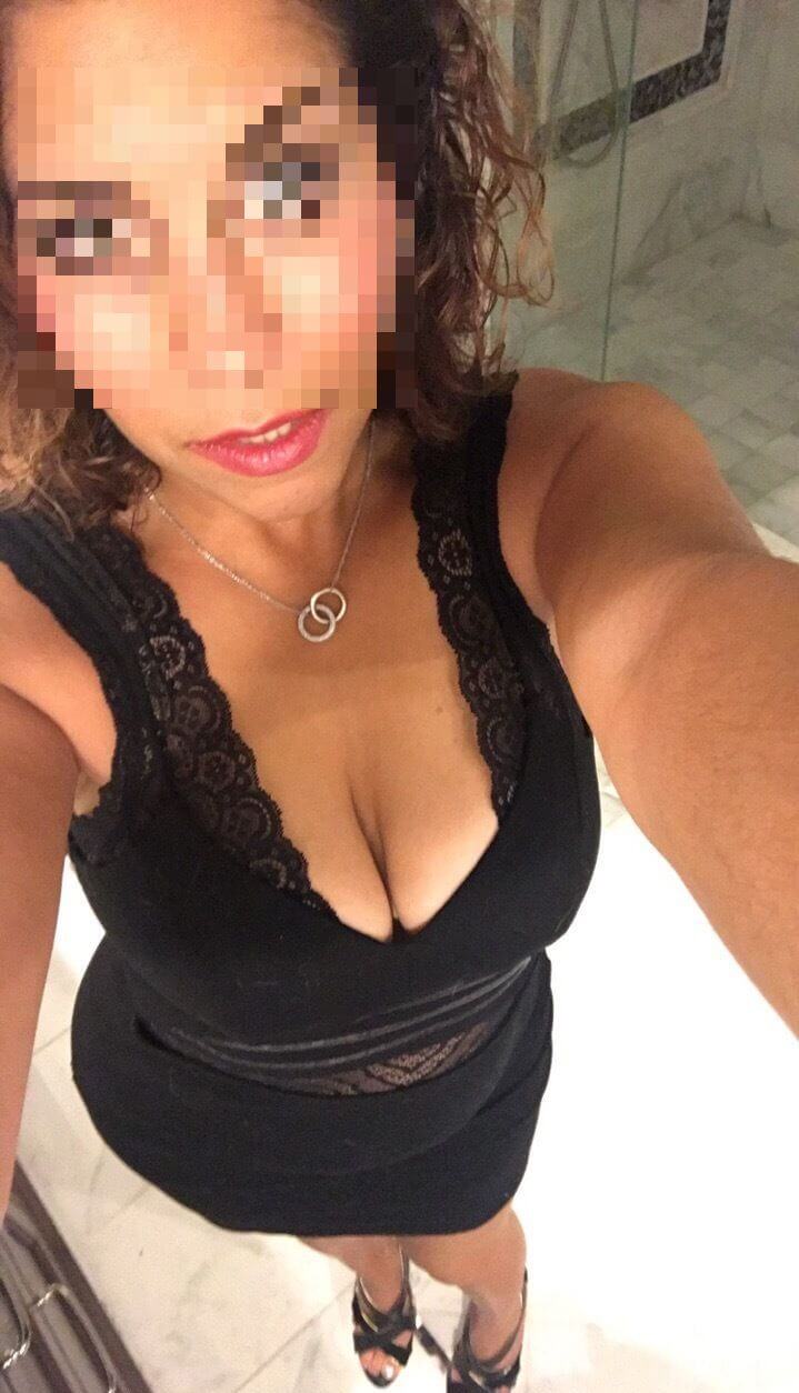 Sexe avec femme mature à Metz - Rencontre-Cougar